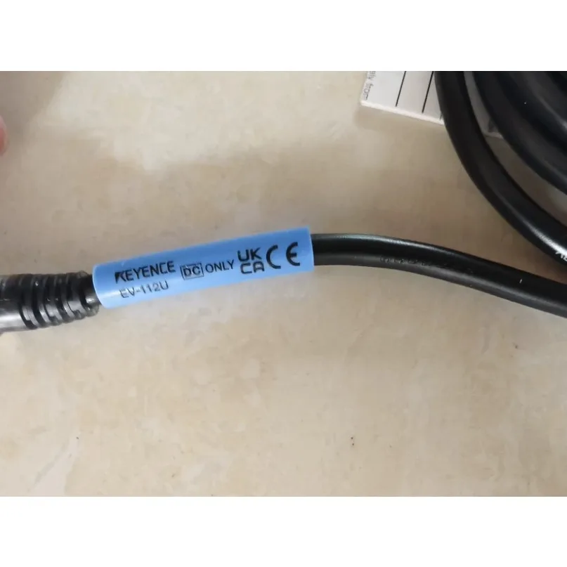 Фото 1 шт. новый фотоэлектрический датчик KEYENCE EV-112U EV 112U # Moqu2 №2
