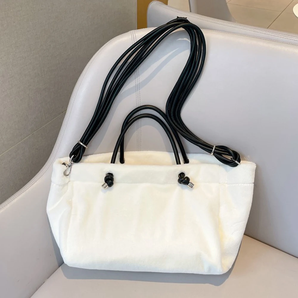 

Overlarge Soft Plush Women's Shoulder Bag Woven Handle Handbags Winter Warm Faux Fur Bags for Women 2022 Big Shopper Purses Chic