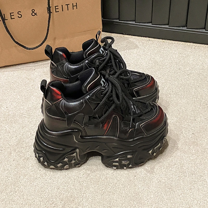 Женская повседневная обувь кроссовки на платформе и высоком каблуке женская