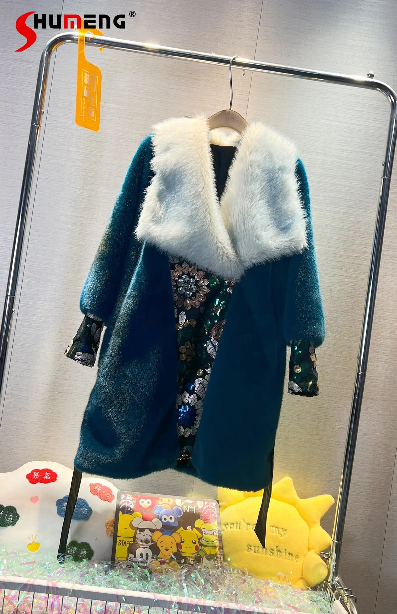 

Европейская Новинка Зима 2022 уличная одежда свободное меховое Норковое Пальто средней длины женская модная изящная модная Лоскутная Мехова...