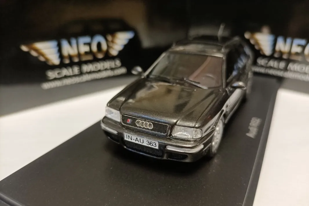 

Neo 1/43 RS2 Avant black Collector Edition Metal Diecast Model Toy Gift
