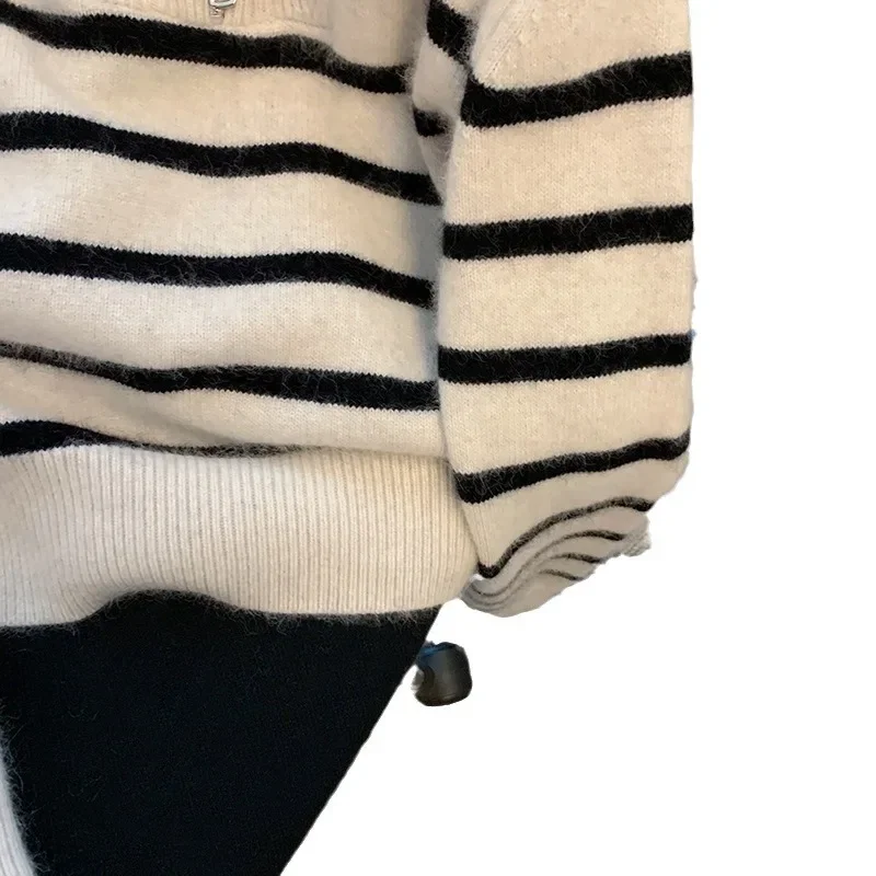 Полосатый свитер на молнии с большими лацканами женский повседневный стиль