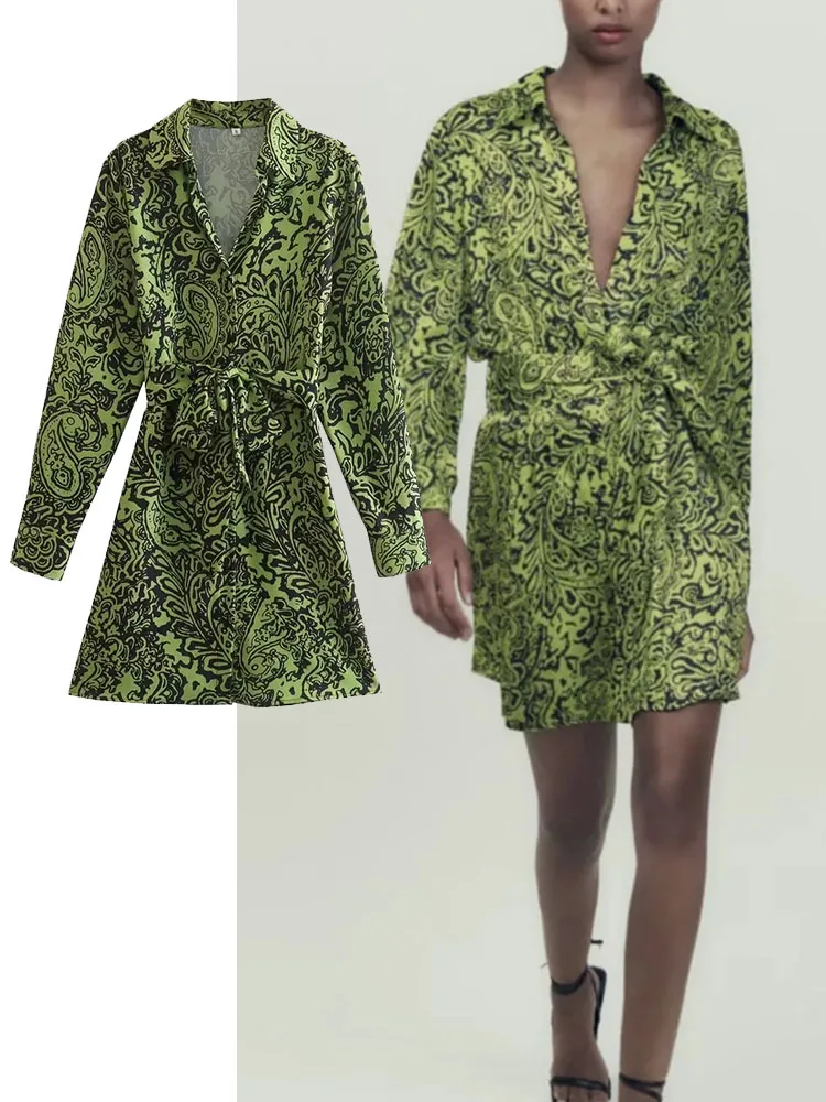 

Платье-рубашка с длинным рукавом и цветочным принтом