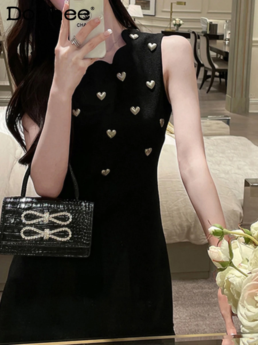 

2022 New Summer High-end Heart Temperamental Sleeveless Bodycon Dress Women Heavy Industry Beads Black Mini Dress Office Ladies