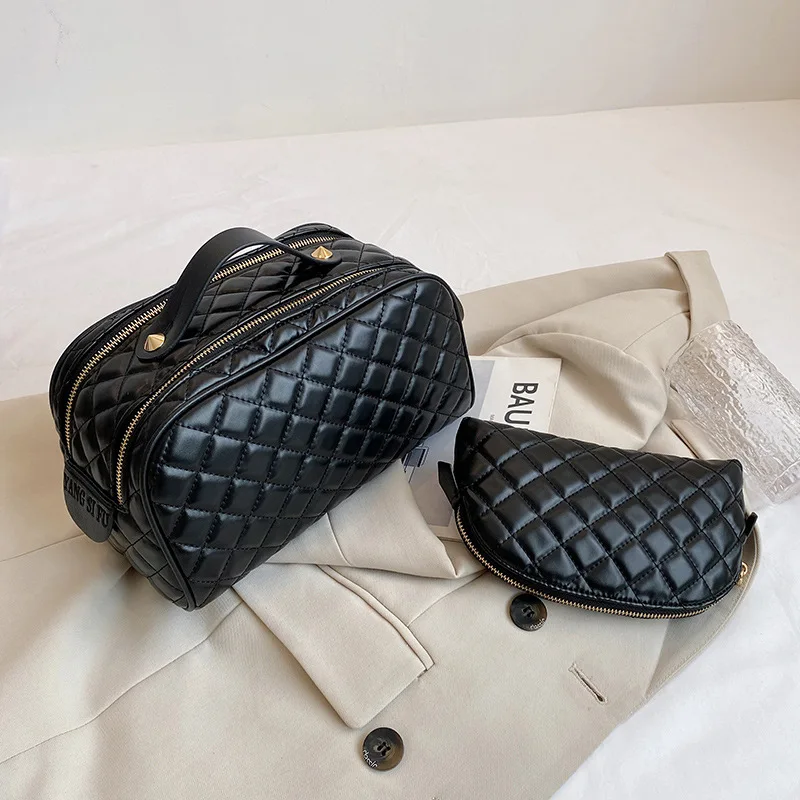 

Large-capacity Cosmetic Bag 2022 New Fashion Rhombus Handbag Travel Portable Wash Storage Bag Ladies Handbag