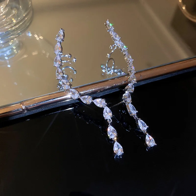 

1pcs Shiny Waterdrop Zirconia Wave Shape Cuff Earrings For Women