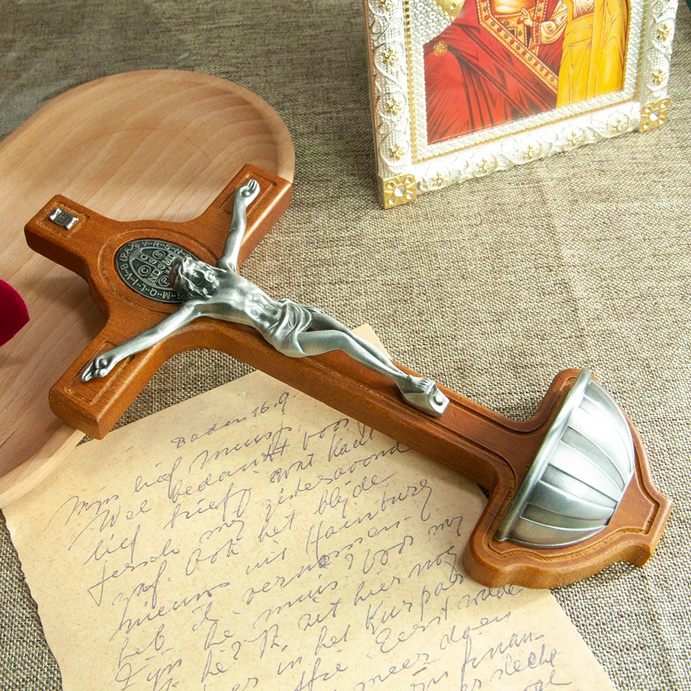 Деревянный настенный крест HTISOK