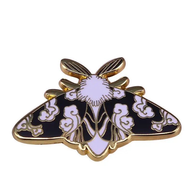 

XM-funny Butterfly Moth Enamel Pin Cute Mystical Insect Badge Clothes Hat Accessory Badge Beautiful Gift