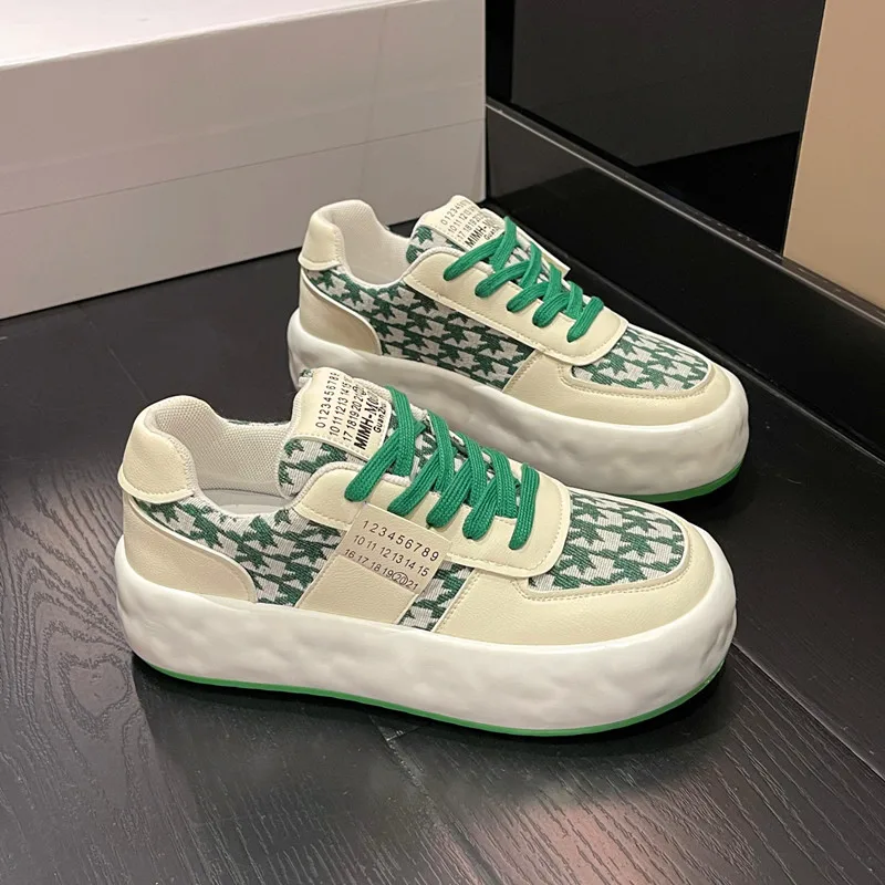 

Sports leisure board shoe female spring new thick bottom heighten dissolve shoe flat bottom small white shoe