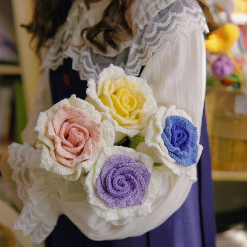 

1PC Festival Gifts Woven Eternal Bouquet Finished Hand-knitted Bouquet Handmade Gradual Rose Fake Flower Wedding Decoration