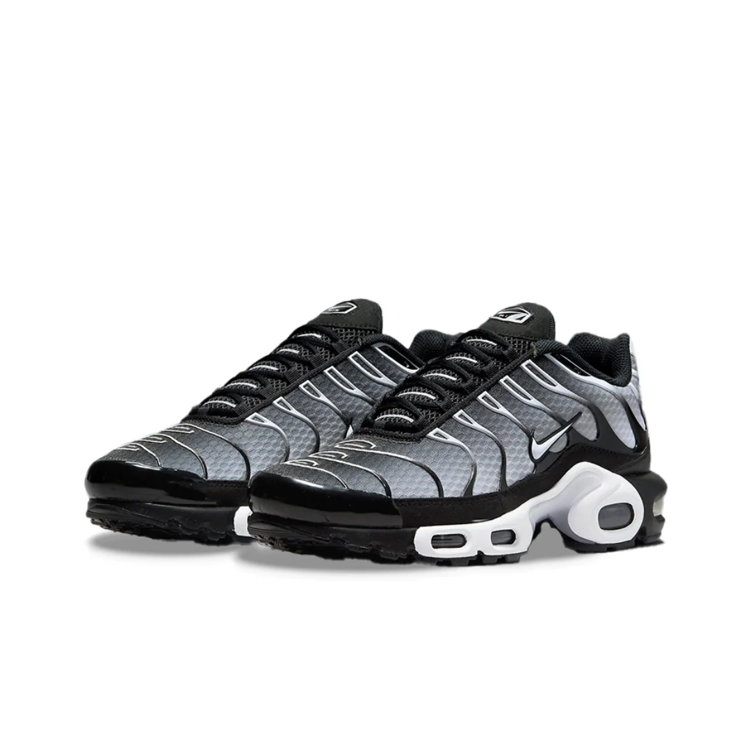 Мужские модные кроссовки Nike Air Max Plus TN. Удобные и пригодные для носки кроссовки.