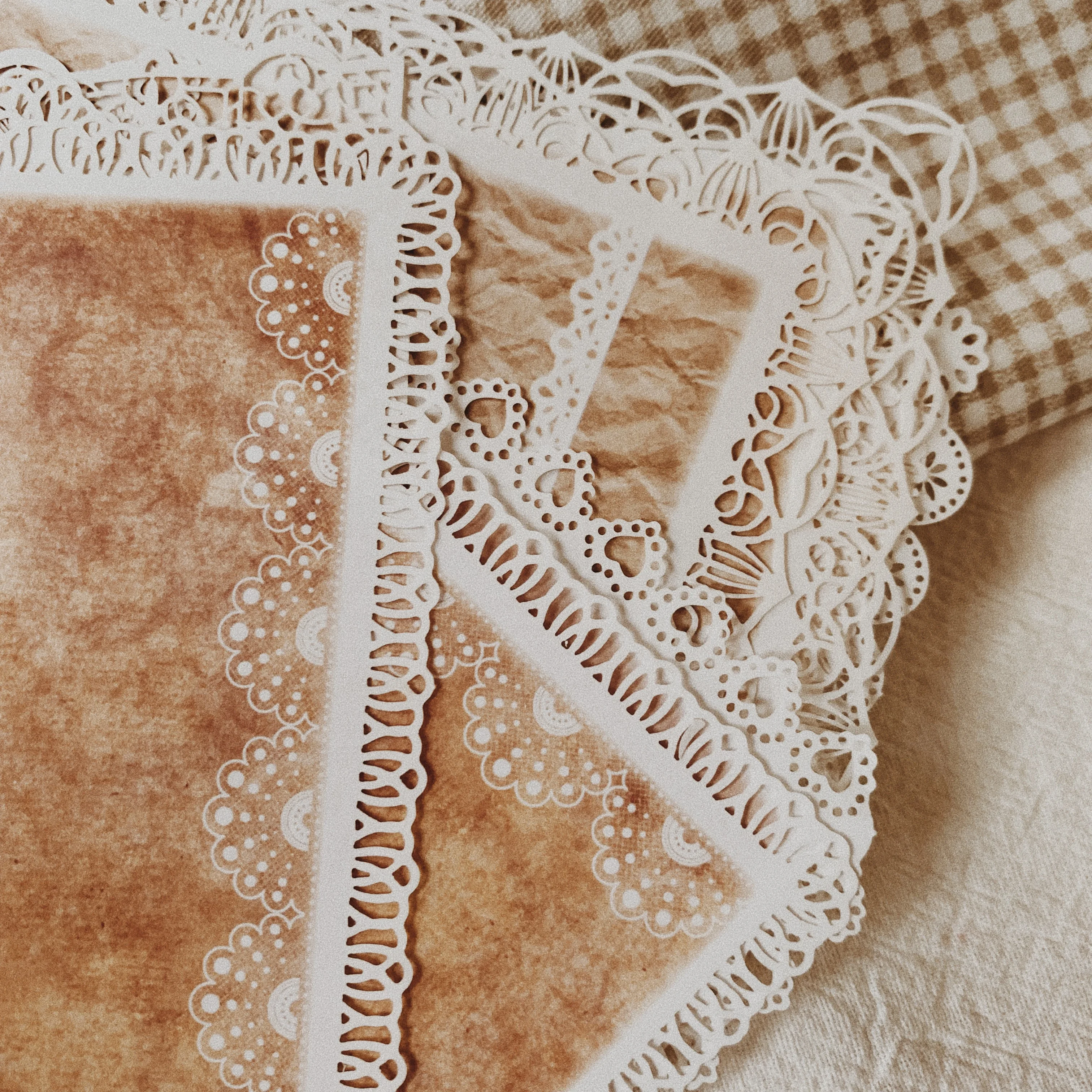 Рисунок 6 - винтажные кружевные бумажные салфетки