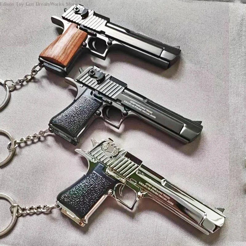 

1:3 Alloy Desert Eagle Metal Model Beretta 92F Keychain Glock Toy Gun Miniature Glock Pistol Collection Toy Gift pendant