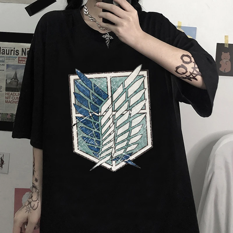 

Vintage Anime T Shirt Women/Men Tops Titans Attack Graphic Tees Harajuku Tshirt Shingeki No Kyojin T-shirt Manga Unisex