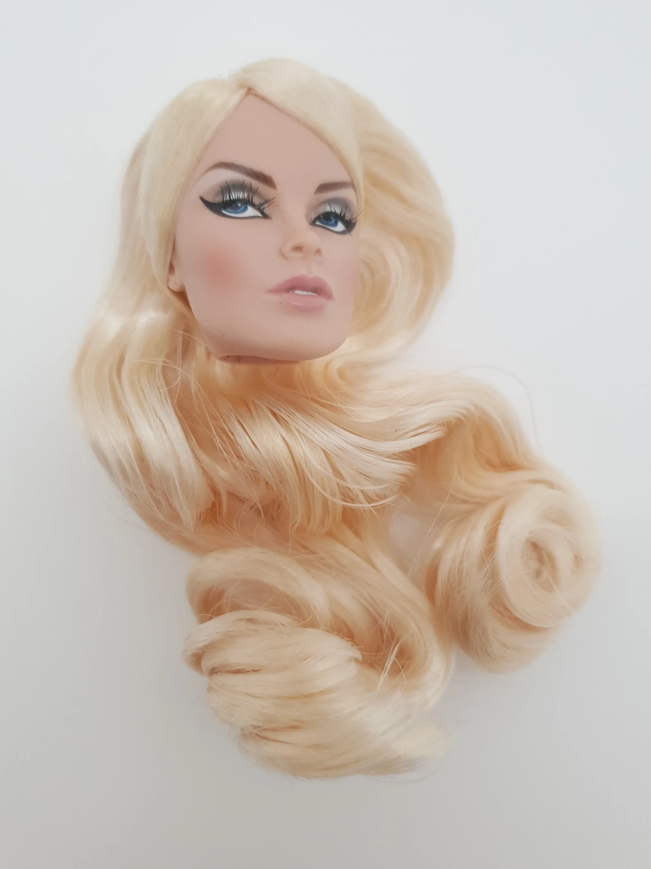 

Fashion Royalty Color Infusion Nu.face Vanessa Perrin Integrity 1/6 Doll Head For Repaint