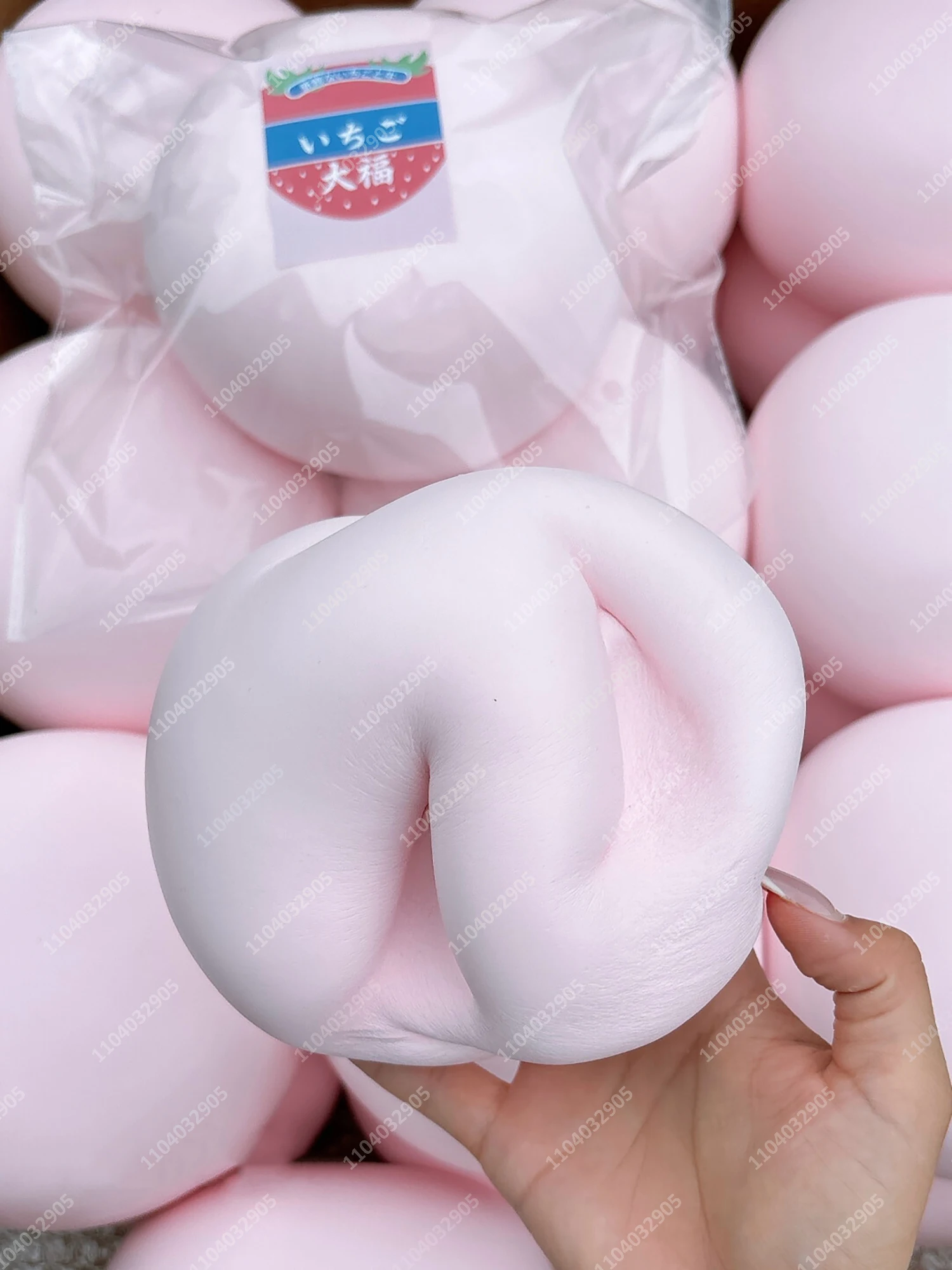Фото Большая розовая игрушка-булочка Jumbo Sakura Moist: медленно восстанавливающая форму, мягкая игрушка-антистресс для взрослых, с эффектом ASMR-звука №4