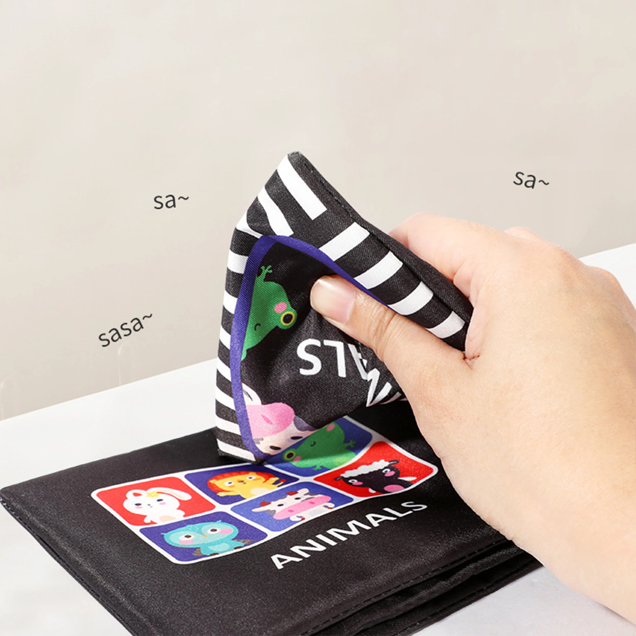 Детская Черно-белая Тканевая Книга С Кольцом И Животным Узором Развивающие