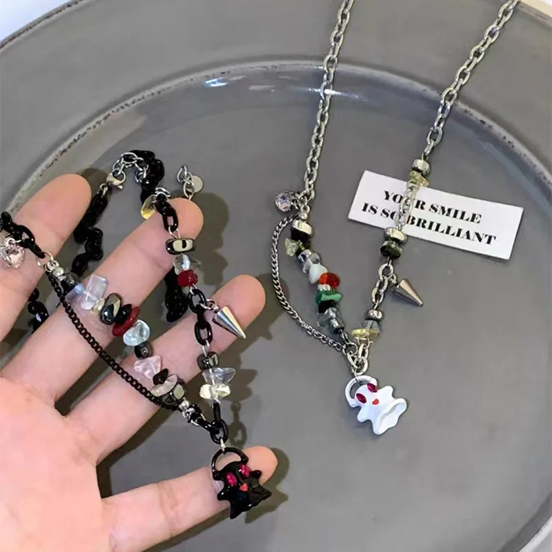 Хит продаж черно-белое ожерелье с маленьким призраком и монстром для пар
