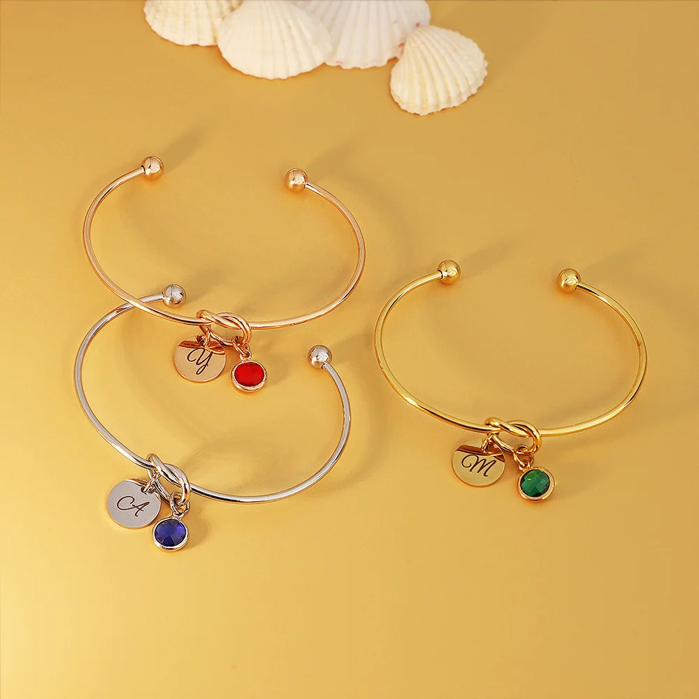 

JewelryR Custom Birthstore Letter Bangle Personality Stainless Steel Round Initials Pendant Open Bracelet For Women Jewelry Gift