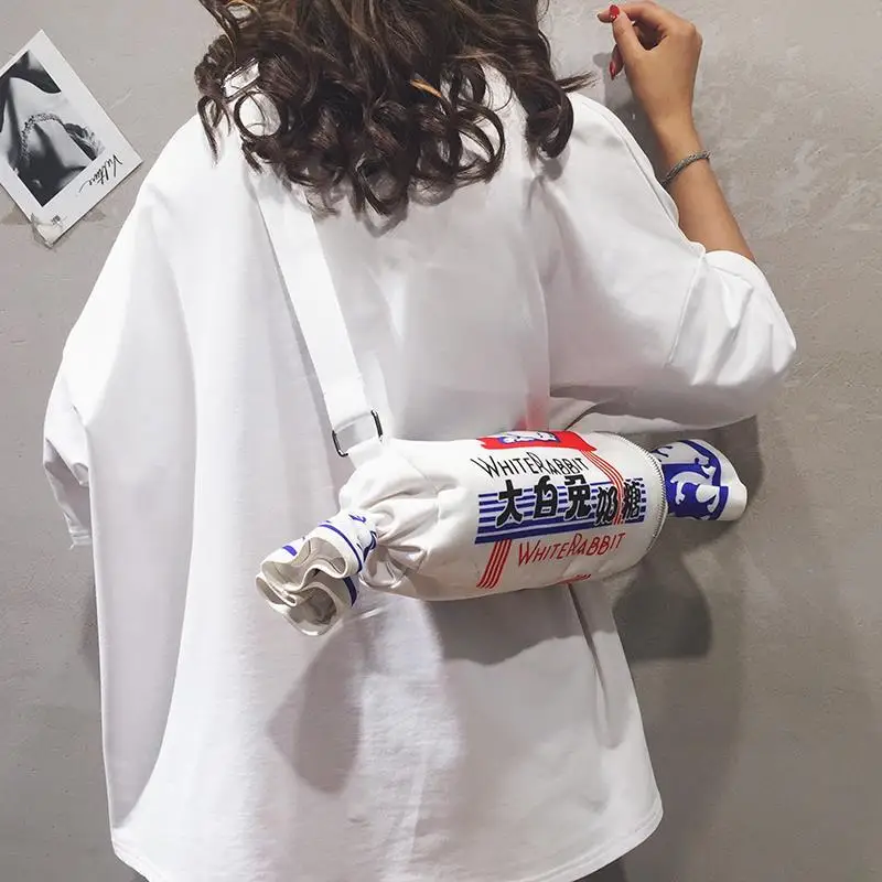 

Western-style Canvas Big White Rabbit Toffee Creative New Personality Fashion Single Shoulder Bag Messenger Bag