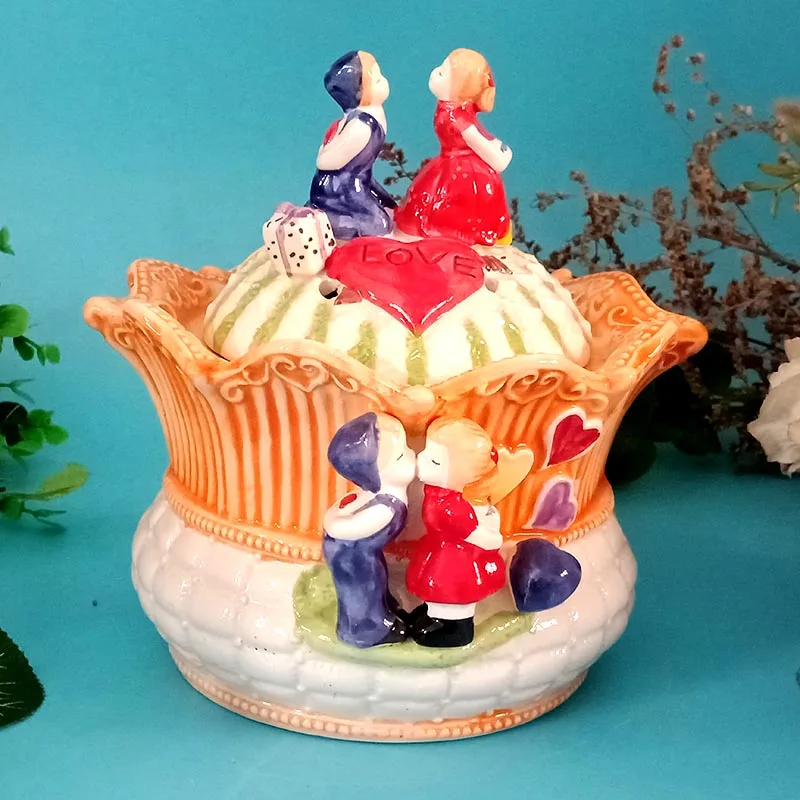 

Creative household accessories Ceramic storage tank hand-painted relief storage snack tank handicraft decorations