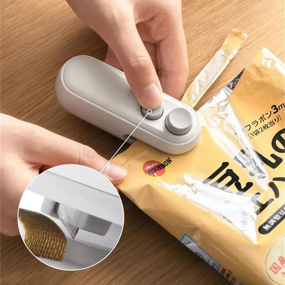 

User Friendly Chip Bag Sealer Can Be Reused Portable Snack Sealer Convenient Portable Charging Bag Sealing Machine Efficient