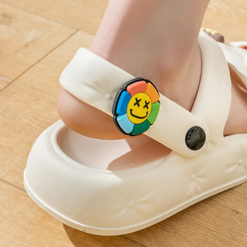 Warrior Brand Women's Sandals Summer 2023 Fashion Design Pleated Flat Luxury Beach Sneakers Garden Women's Walking Shoes