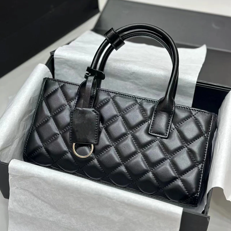 

Vintage quilted Lambskin bag Womens lady tote envelope wallet bags Luxurys black brown Top Handle bag designer Handbag