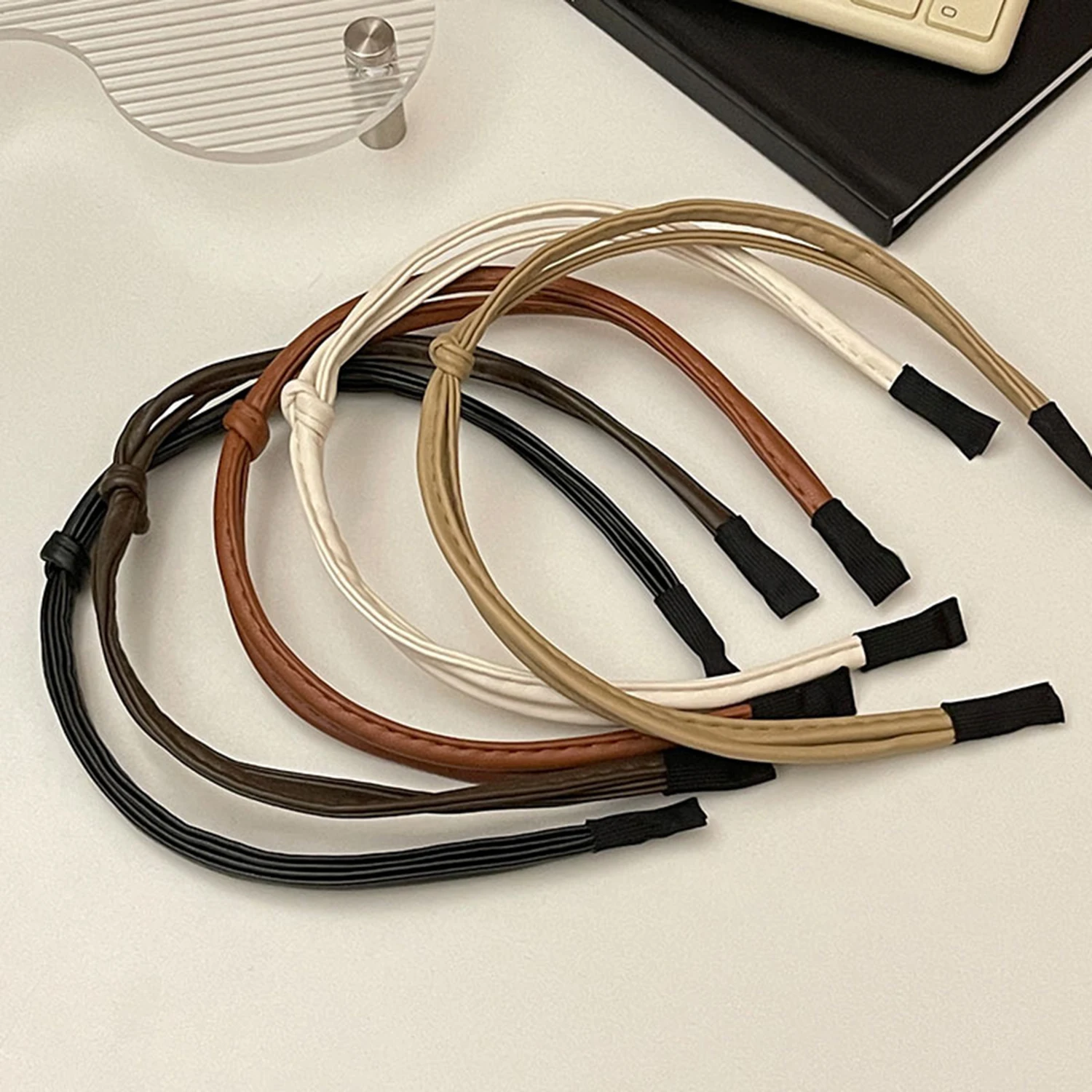 Рисунок 4 - Ободок для волос тонкий однотонный