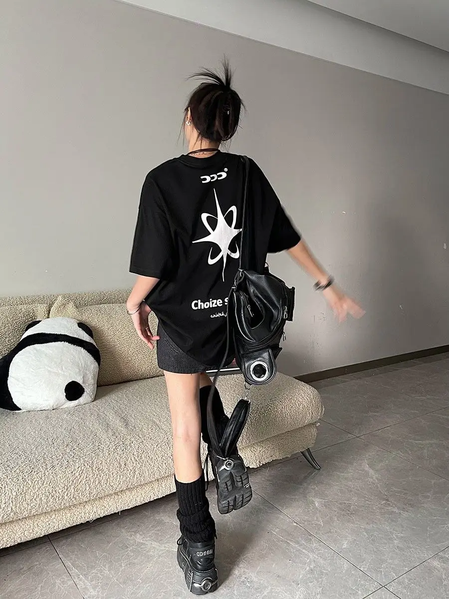 Рисунок 4 - Простая футболка в американском ретро стиле