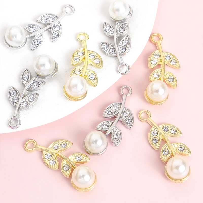 Подвески в виде листиков 10 шт