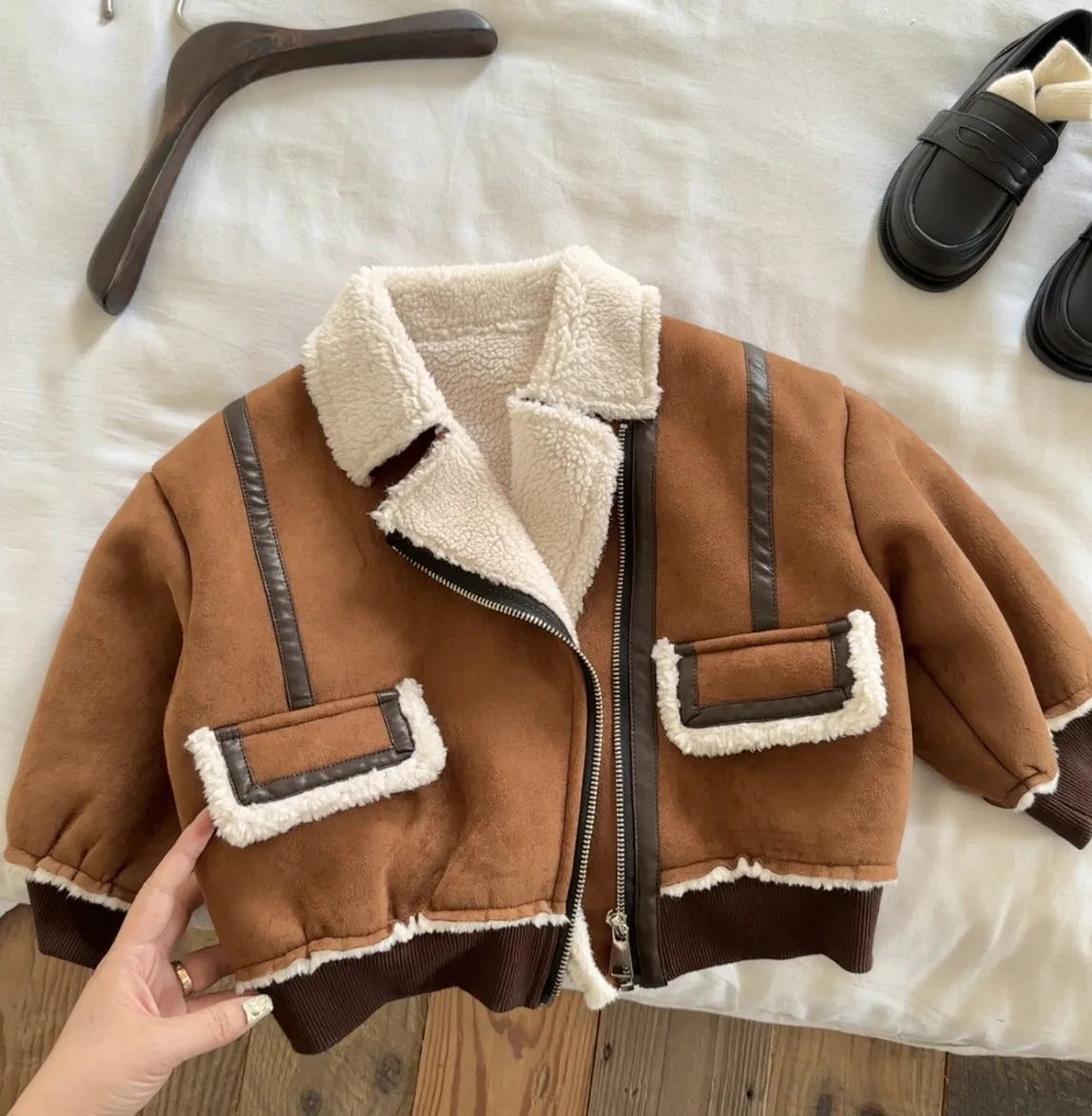 

Детское пальто 2022, узкая зимняя новая замшевая куртка из комбинированного материала, Детское пальто из овечьей шерсти