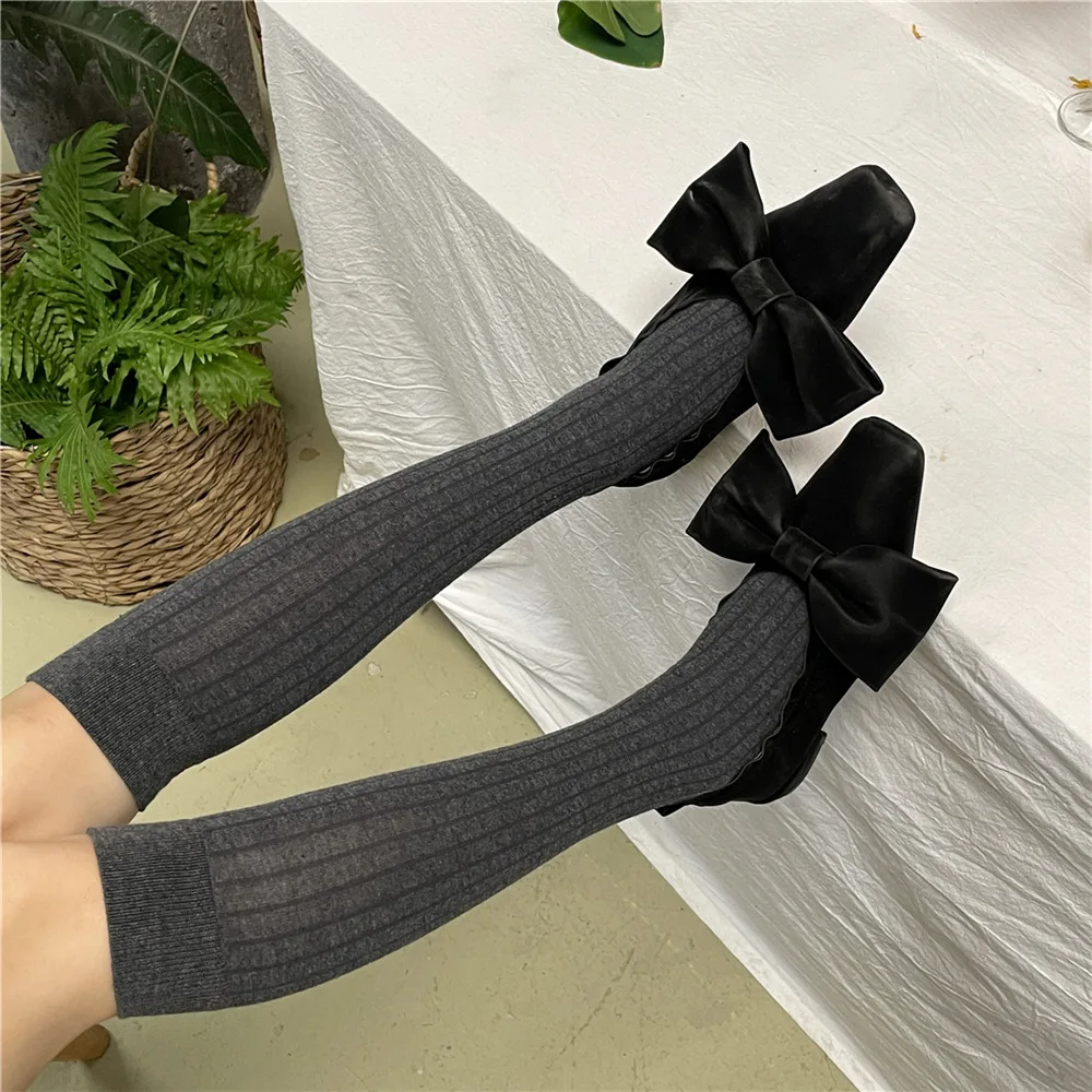 

Korean Fashion Women Stockings Cotton Knitting Solid Color Knee Socks College Style School Girls Black White Long Socks Stocking