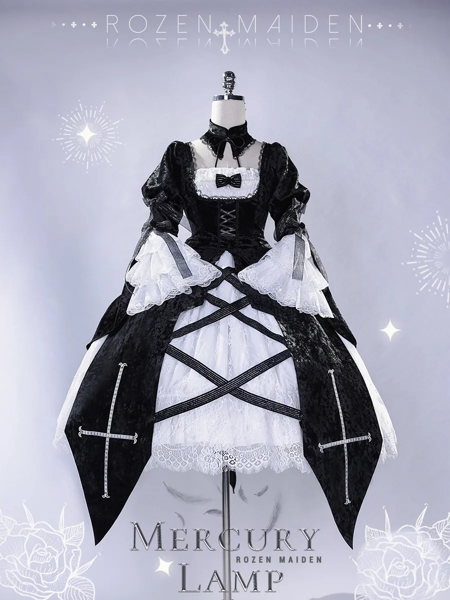 

Женский костюм для косплея в готическом стиле