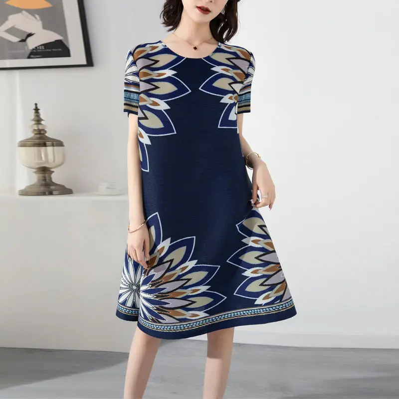 

Dress female 2022 Summer new temperament loose covered with thin short sleeves o neck folds printing dress women's clothing
