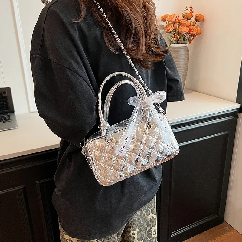 Маленькая серебряная женская сумка на плечо из искусственной кожи с узором через