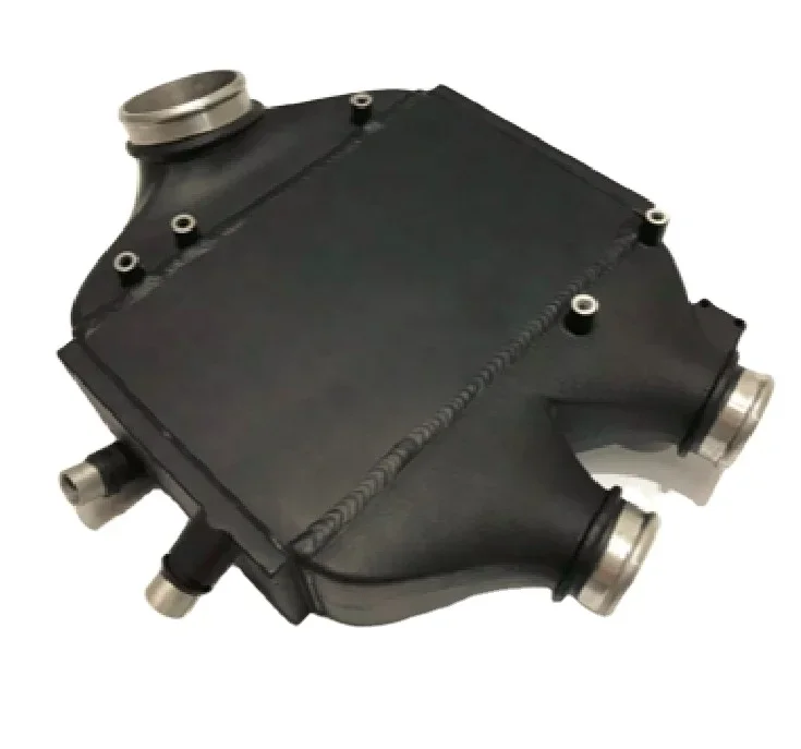 

Новый интеркулер для двигателя BMW M3 M4 F80 F81 F82 F83 S55