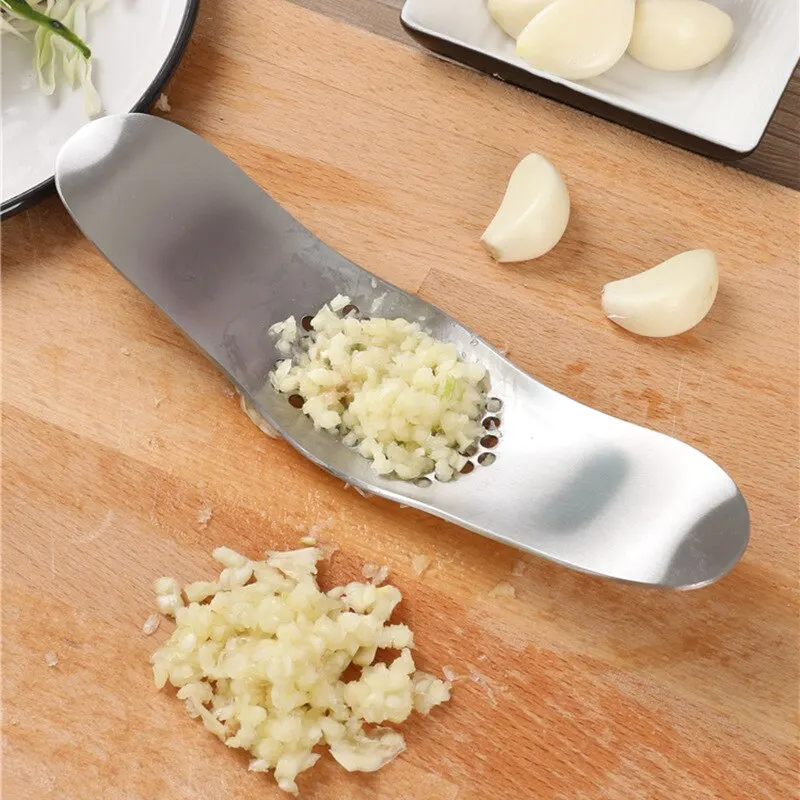 

Stainless Steel Garlic Press Curved Multi-function Manual Garlic Creative Cloves Kitchen Garlic Press Tool Kitchen Gadget Kit