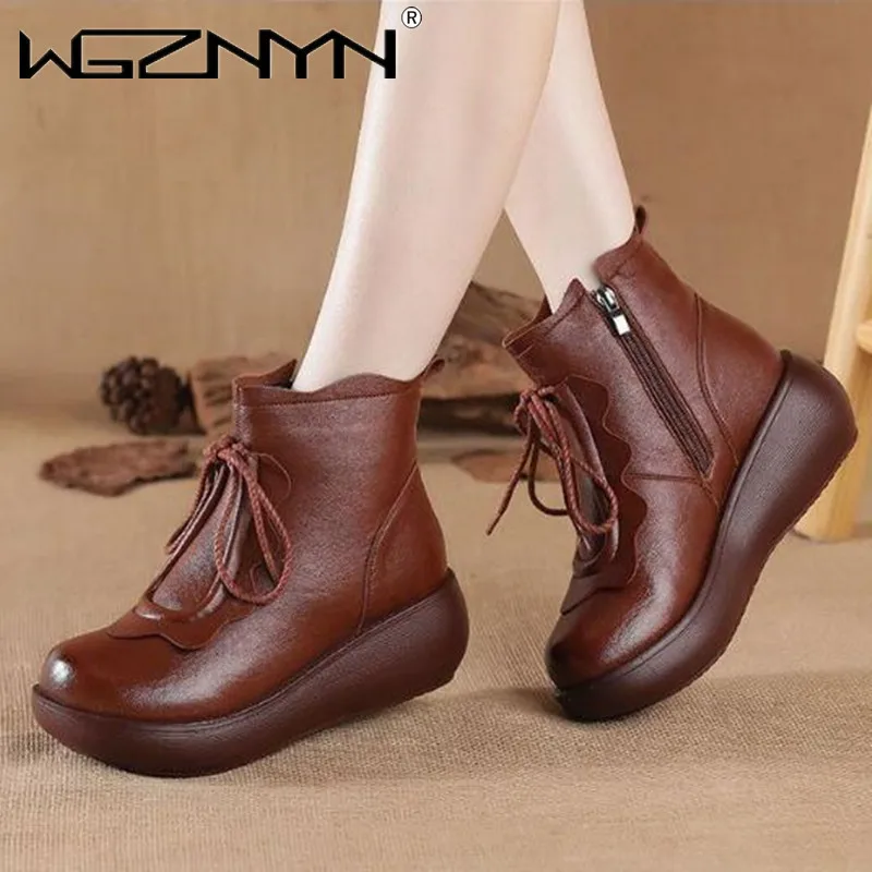 

Женские ботинки из натуральной кожи, с круглым носком, на танкетке