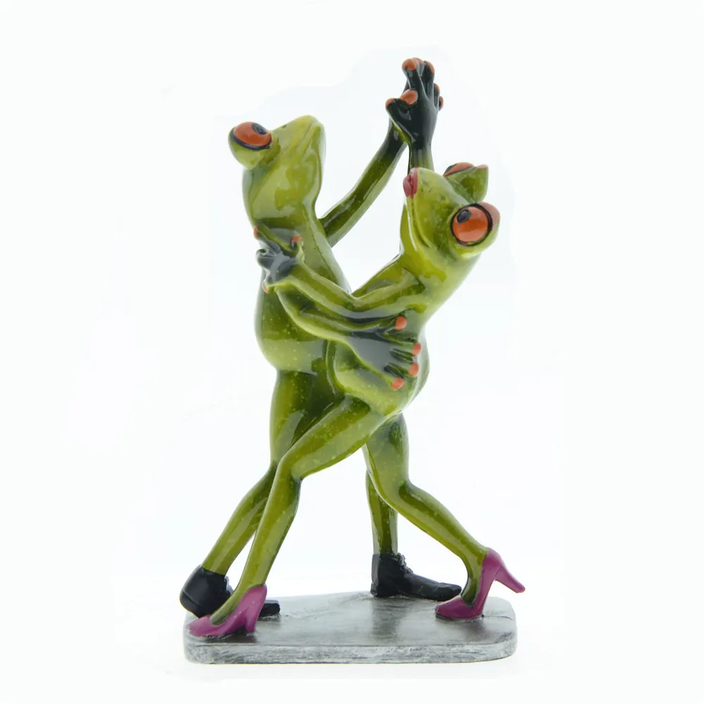 

Фигурки лягушек танцующих пар JIATA