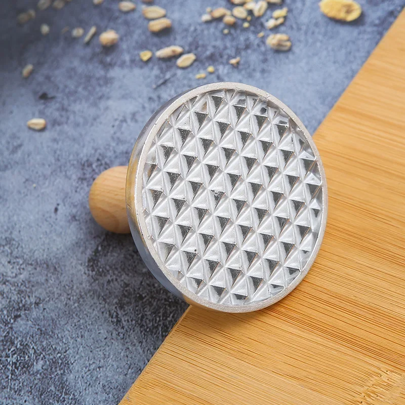 

Формочки для печенья из алюминия с деревянной ручкой
