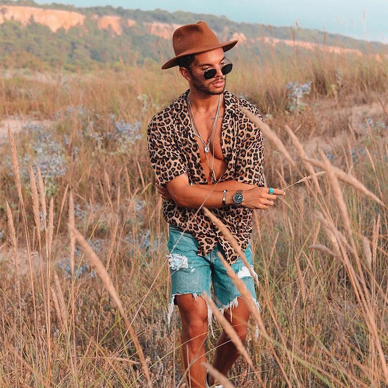 New Leopard Print Men's Shirts Tops Summer Short Sleeve Turn-down Collar Single Breasted Hawaiian Shirt Mens Camisas