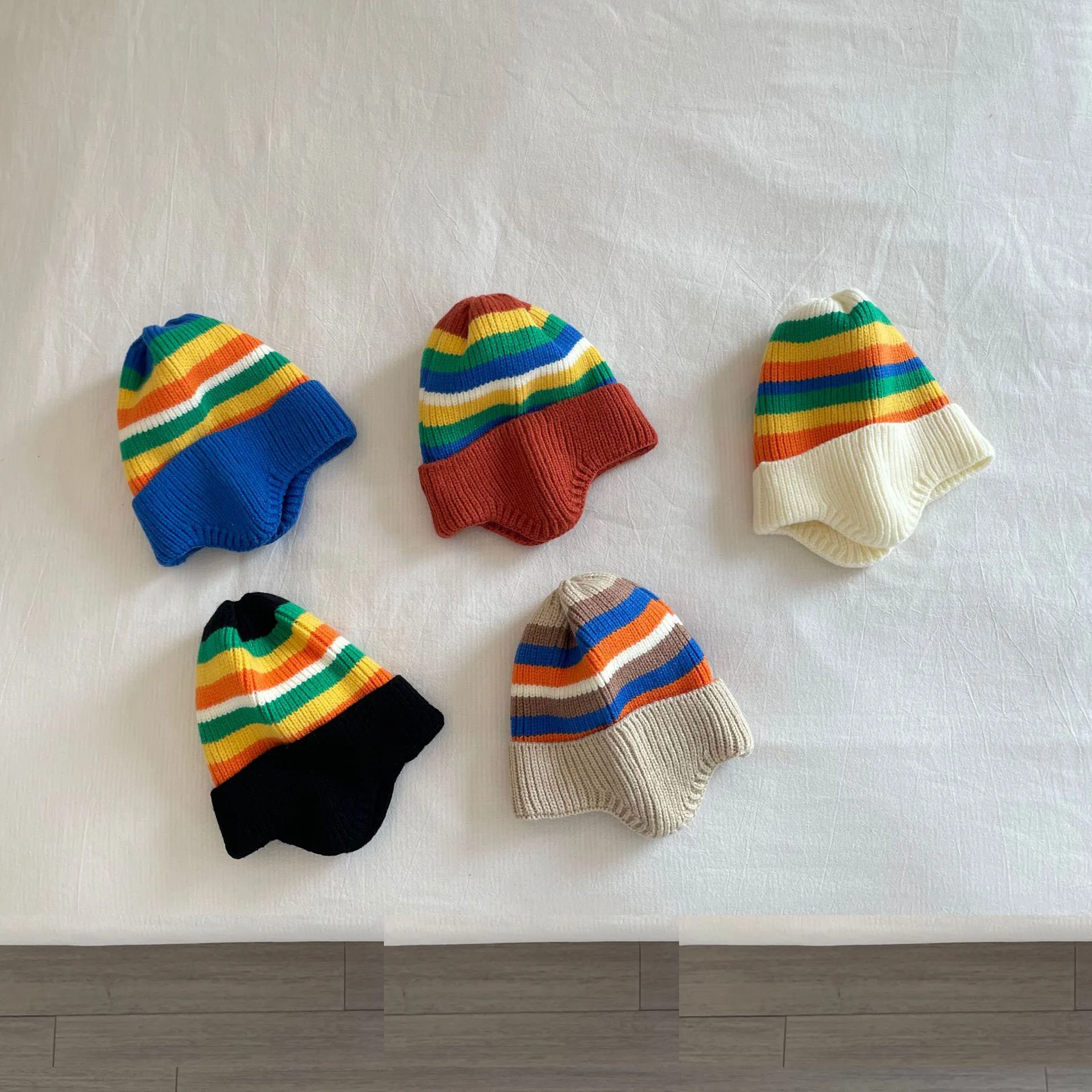 

2022 Winter Baby Knit Hat Fashion Striped Rainbow Color Kids Beanie Cap Infant Baby Bonnet Cap Elastic Children Knit Hats