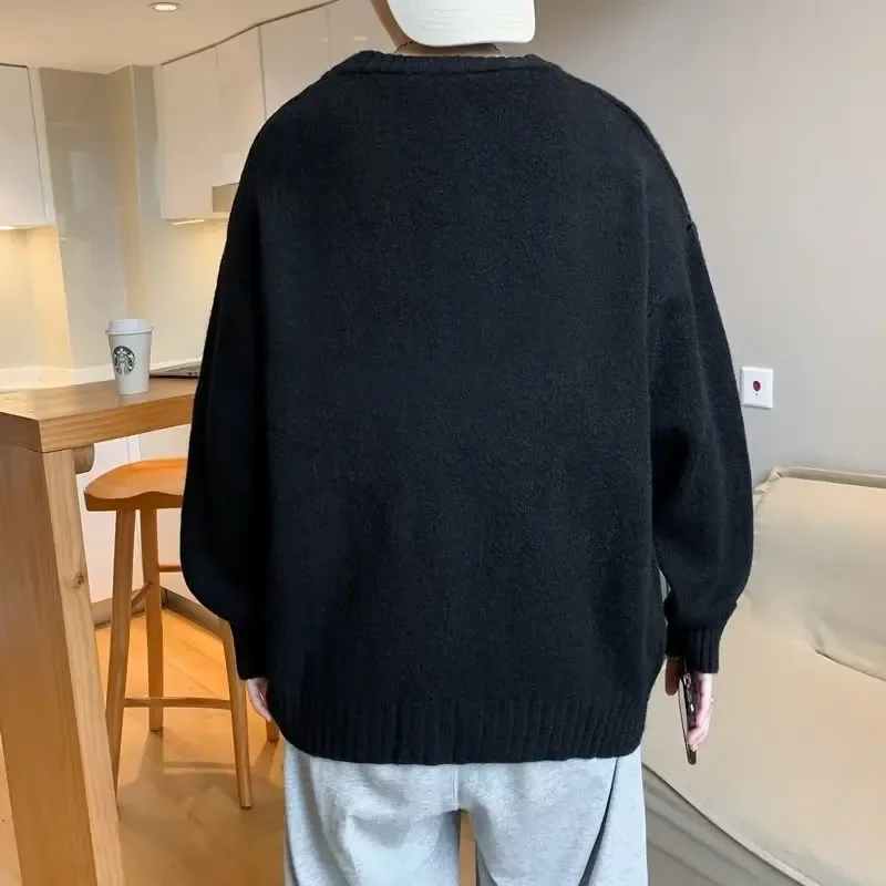 Модный осенне-зимний однотонный свитер с круглым вырезом мужской свободный крой