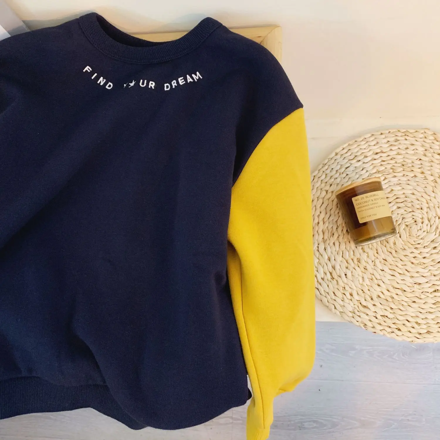 New boys' Sweater in Spring and Autumn 2023, Casual Korean Style children's T-shirt, High-Quality Color Blocking children's Wear
