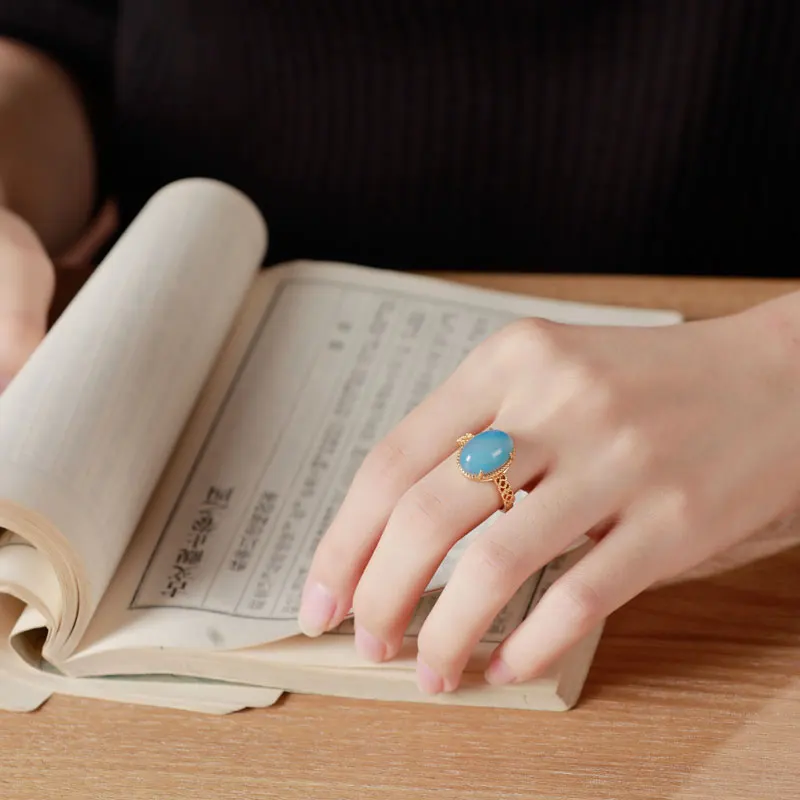 

Jiangnan first sight retro style light luxury ring female simple temperament index finger agate ring