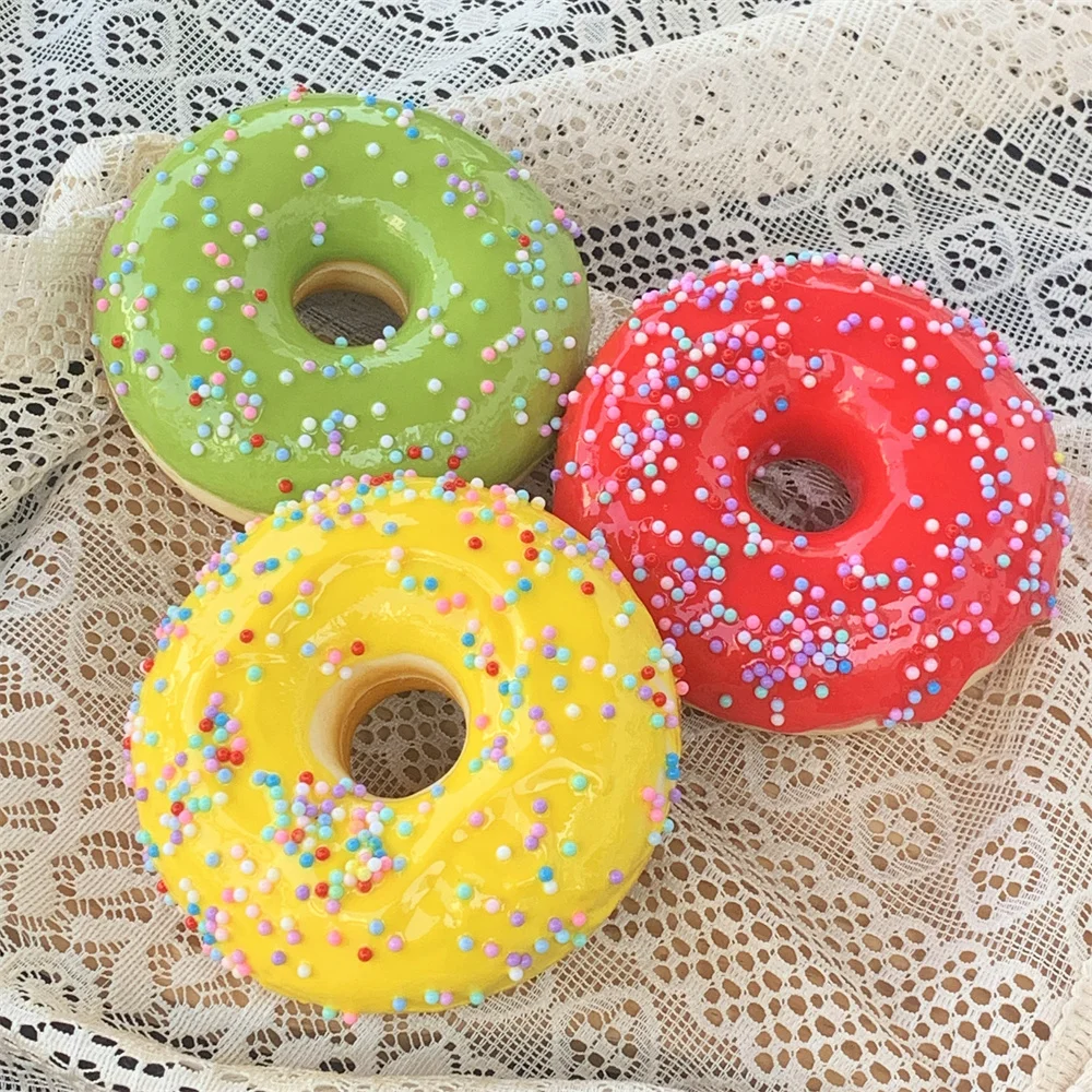 Здоровый захватывающий 4-дюймовый коллад модель глубокого жареного пончика