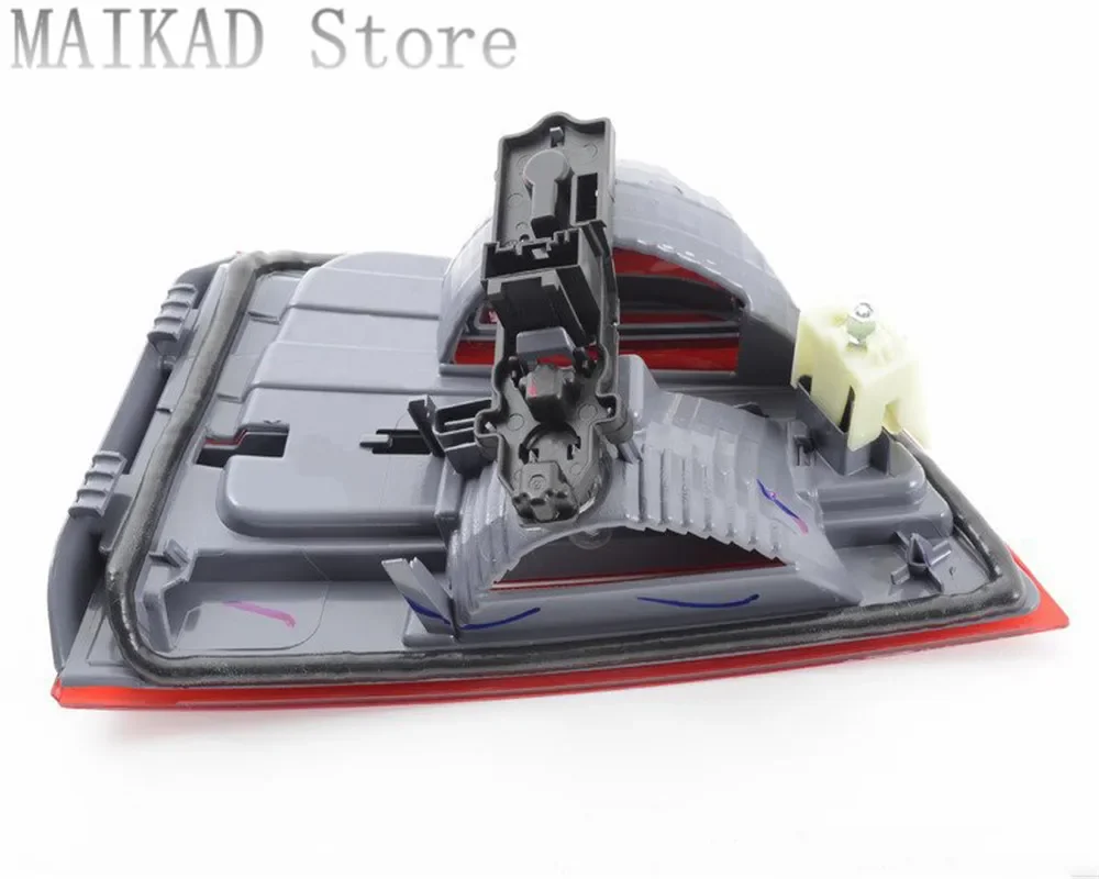 Задний внутренний фонарь для BMW X3 F25 18i 20i 28i 18d 20iX 28iX 35iX 20dX 28dX 30dX 35dX 63217217309 (art.: 3920cc7613ef8) - 3920cc7613ef8