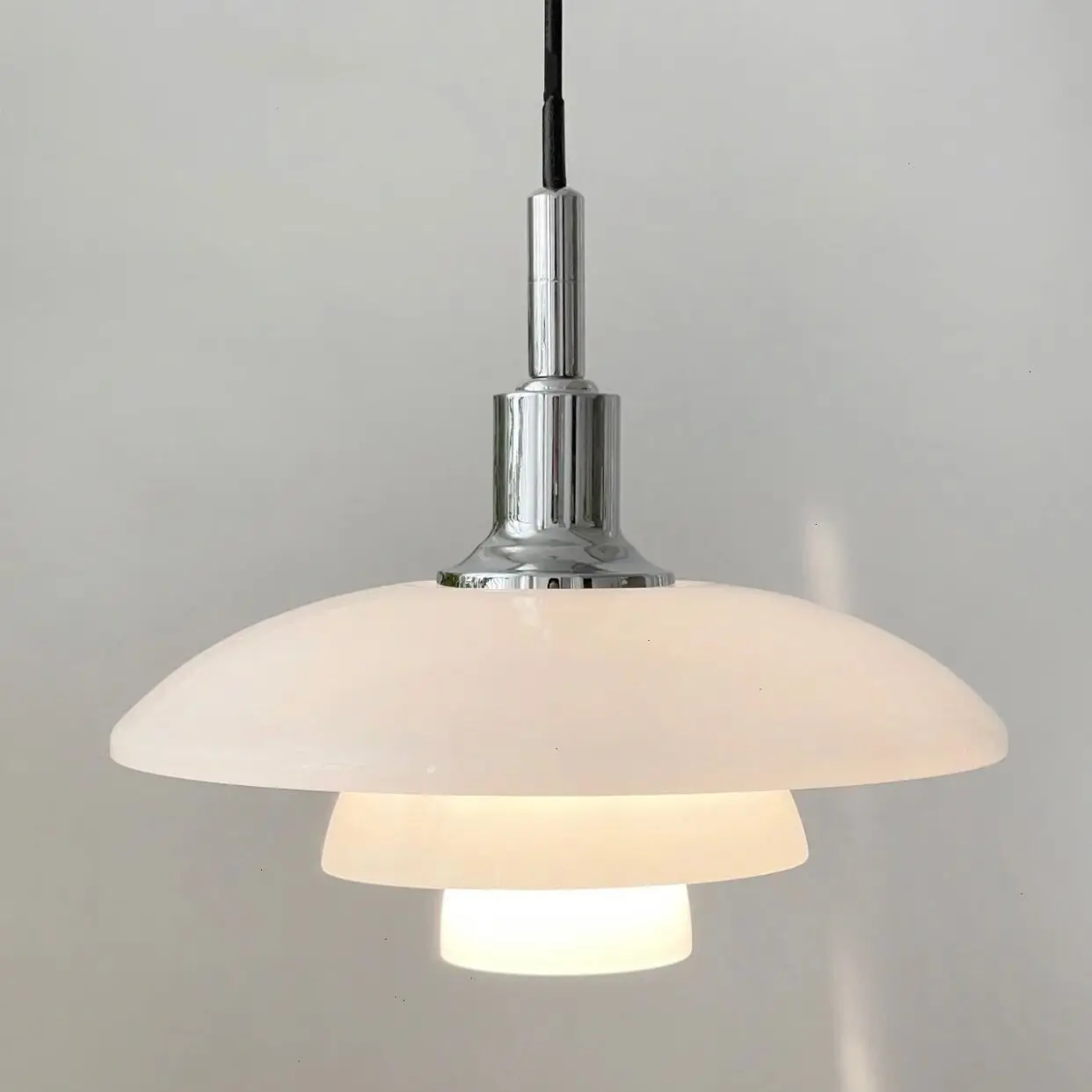 

Датский дизайнерский стеклянный подвесной светильник, люстра для столовой, золотистая хромированная люстра для кухни, спальни, Скандинавская лампа Haning