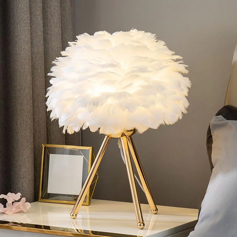 

New Feather Table Lamp Ins Nordic Minimalist Bedside Living Room Cafe Decoration Luxury Wedding Romantic Goose Feather Lamp